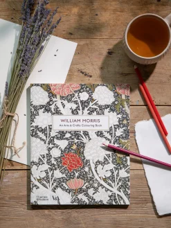 Søstrene Grene Schweiz Coffee Table Books<William Morris - An Arts & Crafts Colouring Book