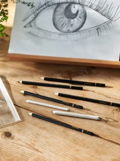 Søstrene Grene Schweiz Malereibedarf<Zeichenkohlestifte-Set